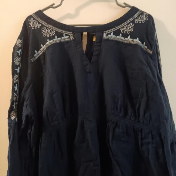 True Craft Tops - Womens true craft navy blue floral trim peasant shirt 3x
